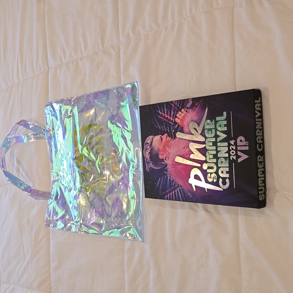 P!INK VIP BOX AND BAG 2024 - Picture 5 of 8